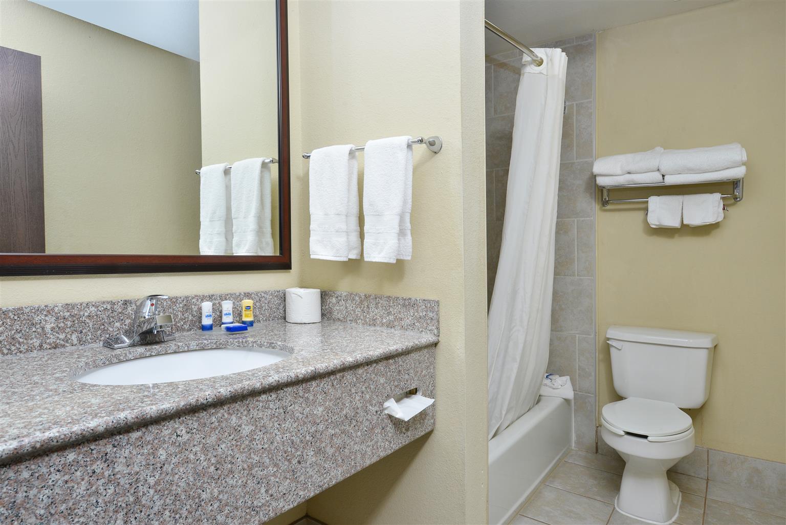Western Inn&suites Burleson