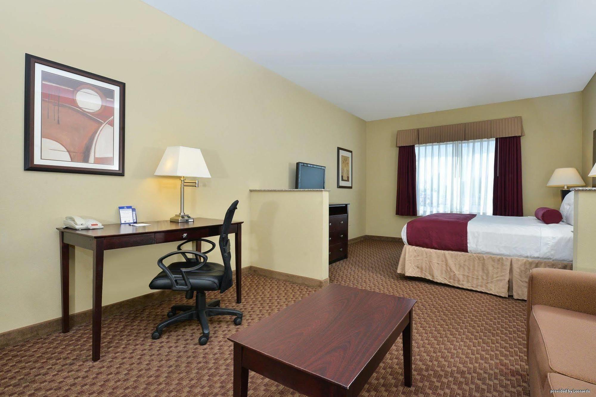Western Inn&suites